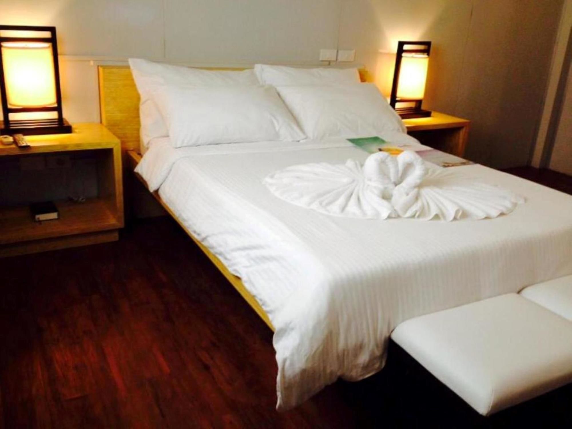 Shore Time Hotel - Annex Balabag  Zewnętrze zdjęcie